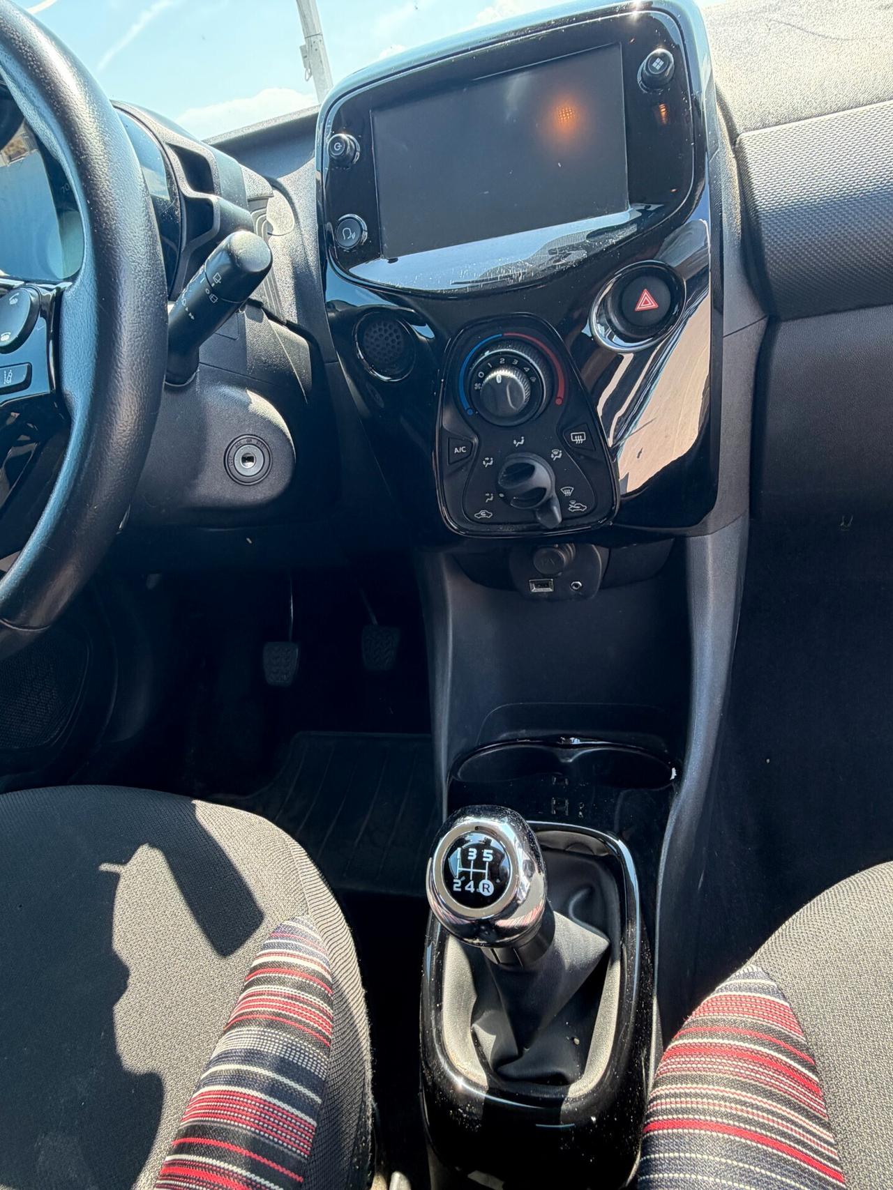 Citroen C1 VTi 72 S&S Shine NEOPATENTATI / PPE NUDE