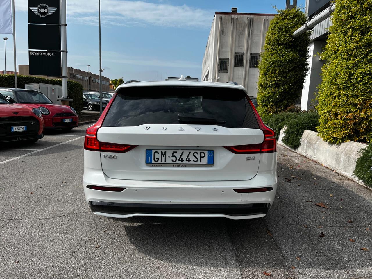 Volvo V60 B4 (d) automatico Plus Dark