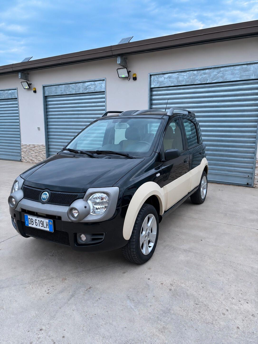 Fiat Panda Cross 4x4 1.3 MJT - gancio traino