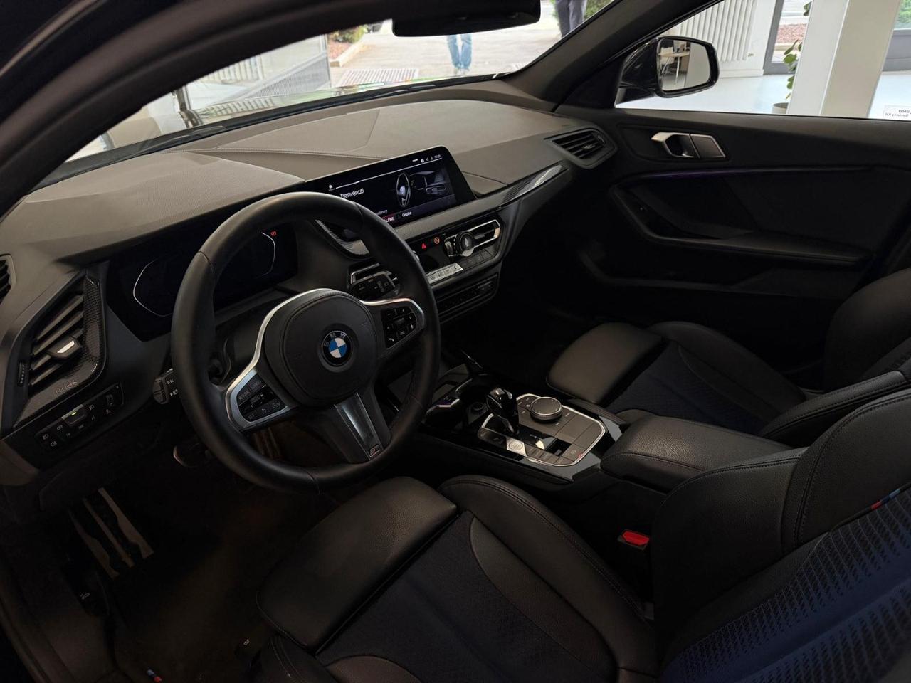 BMW 116d 5p. Msport