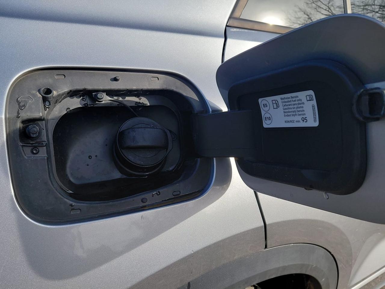 Volkswagen T-Roc EDITION PLUS 1.5 TSI #9332