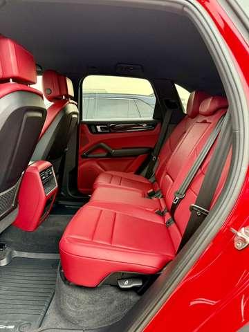 Porsche Cayenne 3.0 tiptronic Red Edition