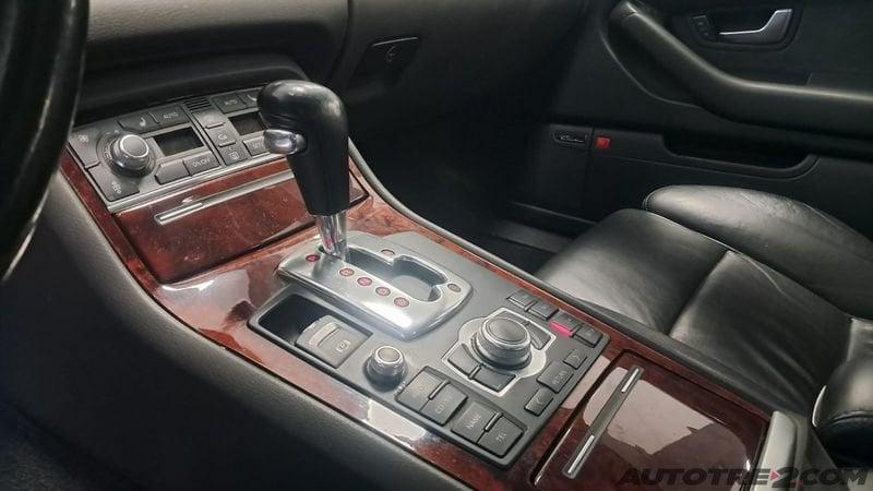 Audi A8 A8 3.0 V6 TDI Quattro Tiptronic -