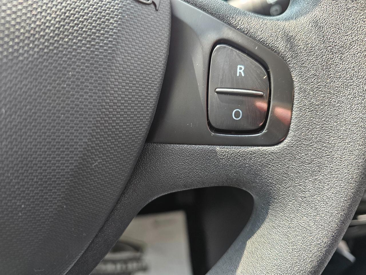 Renault Clio 1.2 75CV 5 porte - Neopatentati
