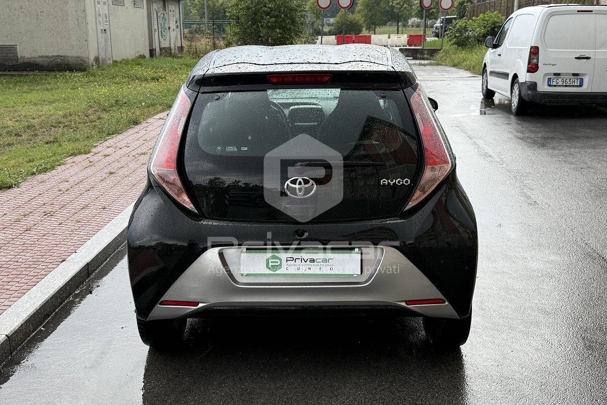 TOYOTA Aygo 1.0 VVT-i 69 CV 5 porte x-cool