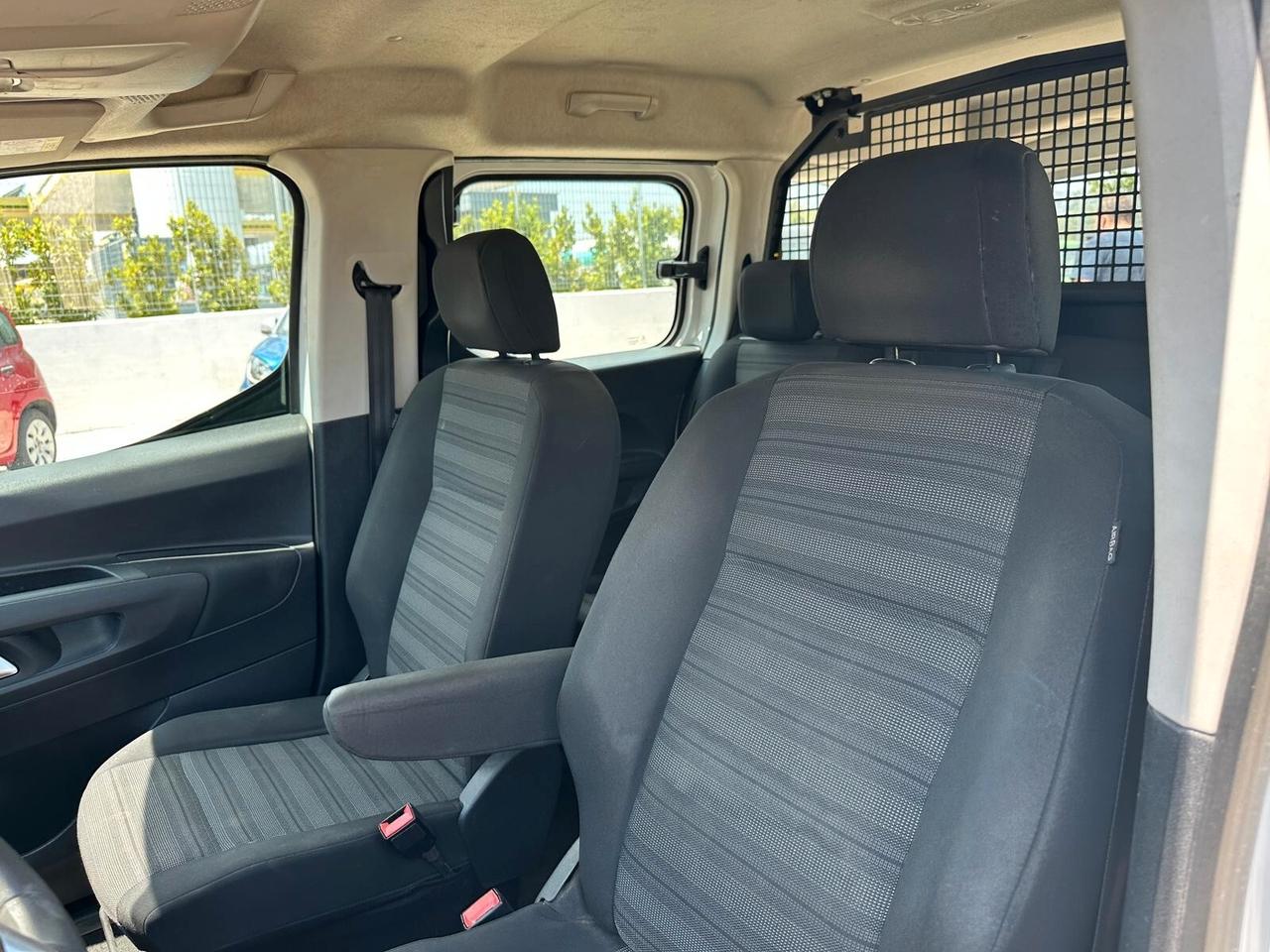 Opel Combo Life 1.5D Advance 5P. N1