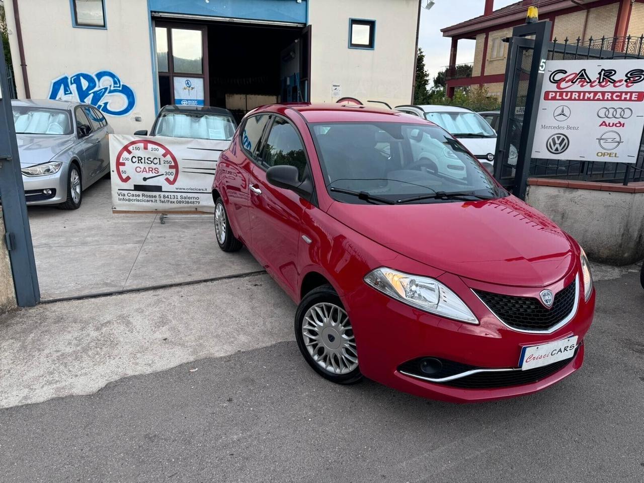 Lancia Ypsilon 1.2 69 CV 5 porte Silver