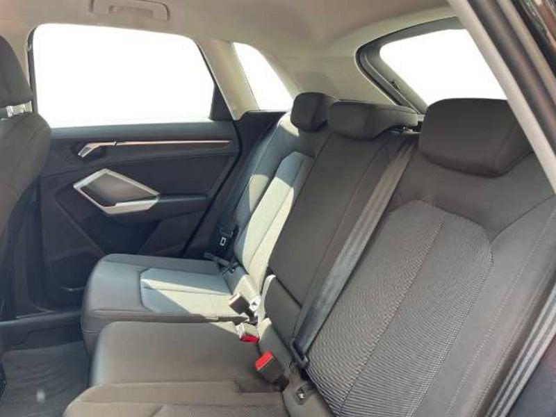 Audi Q3 II 2018 35 2.0 tdi Business s-tronic