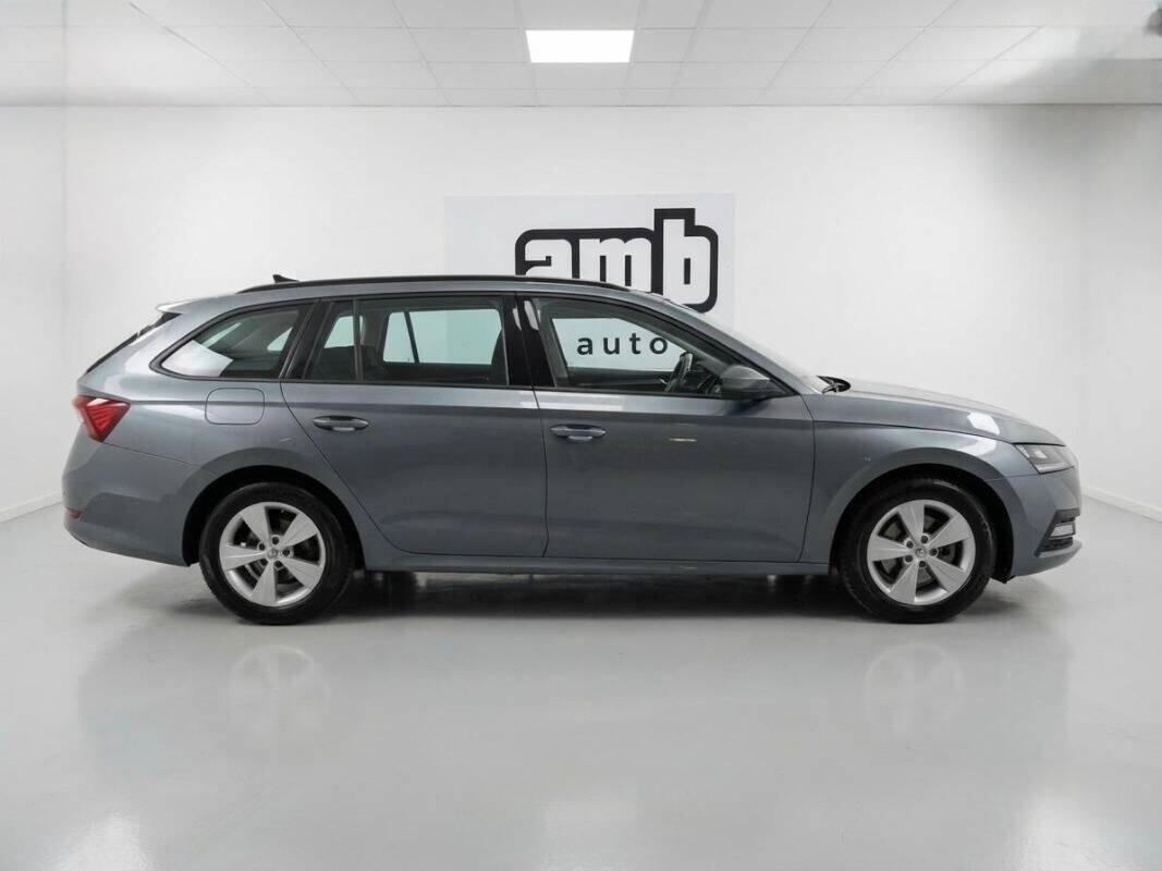 Skoda Octavia 2.0 TDI DSG Wagon Style
