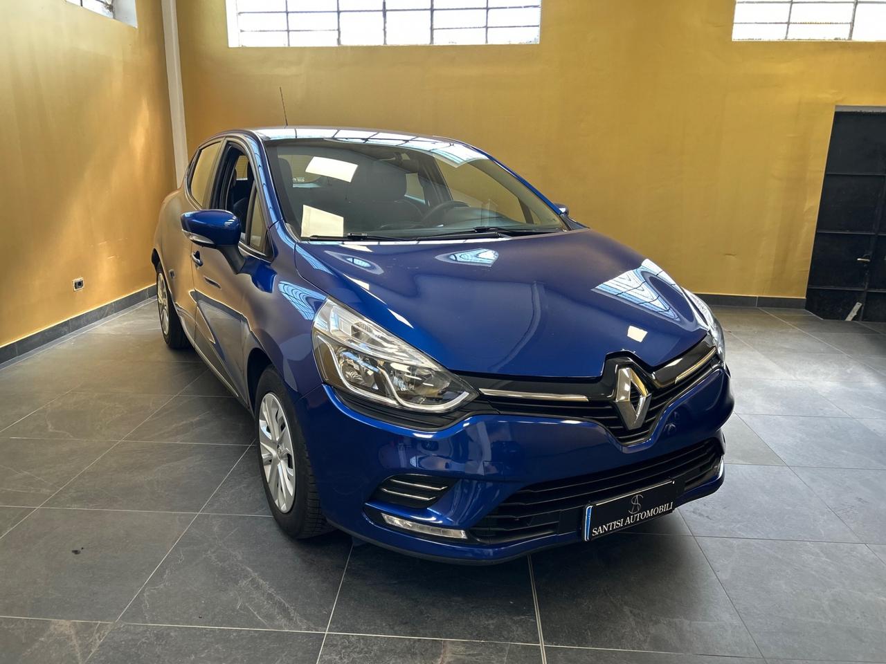 Renault Clio 1.2 75 CV 5 porte ZEN * 80.000KM *