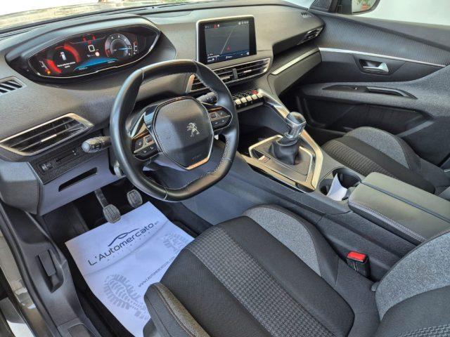 PEUGEOT 3008 BlueHDi 130 S&S Business