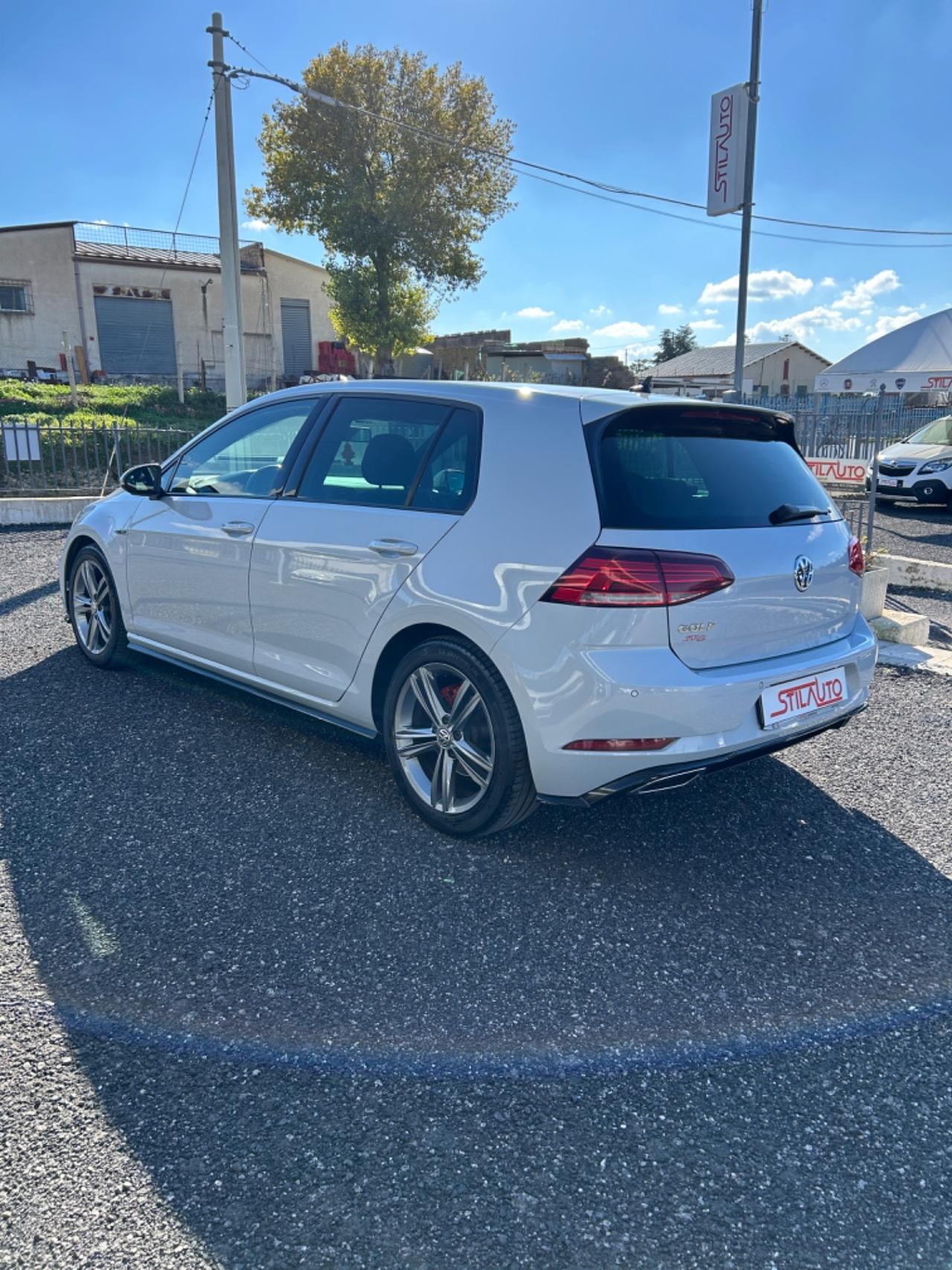 Volkswagen Golf 1.6 TDI 115 cv R-Line 5porte