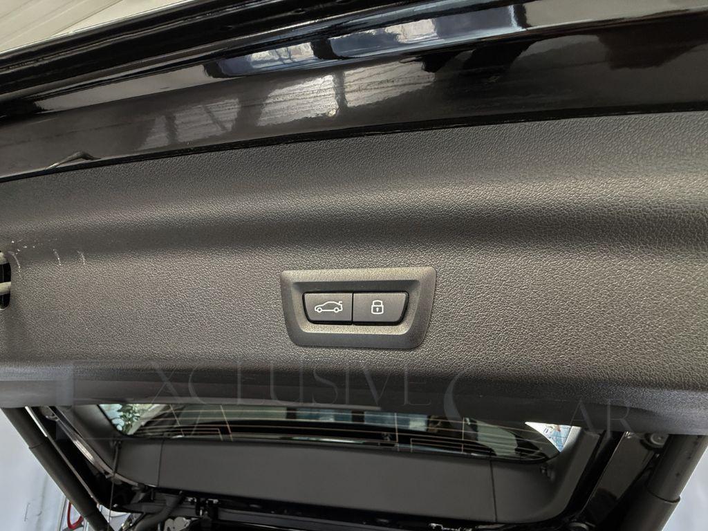 BMW - iX1 - xDrive 20 xLine