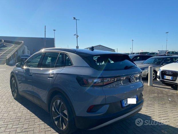 VOLKSWAGEN ID.4 Pro Performance