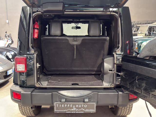 JEEP Wrangler 2.8 CRD DPF Sahara Auto