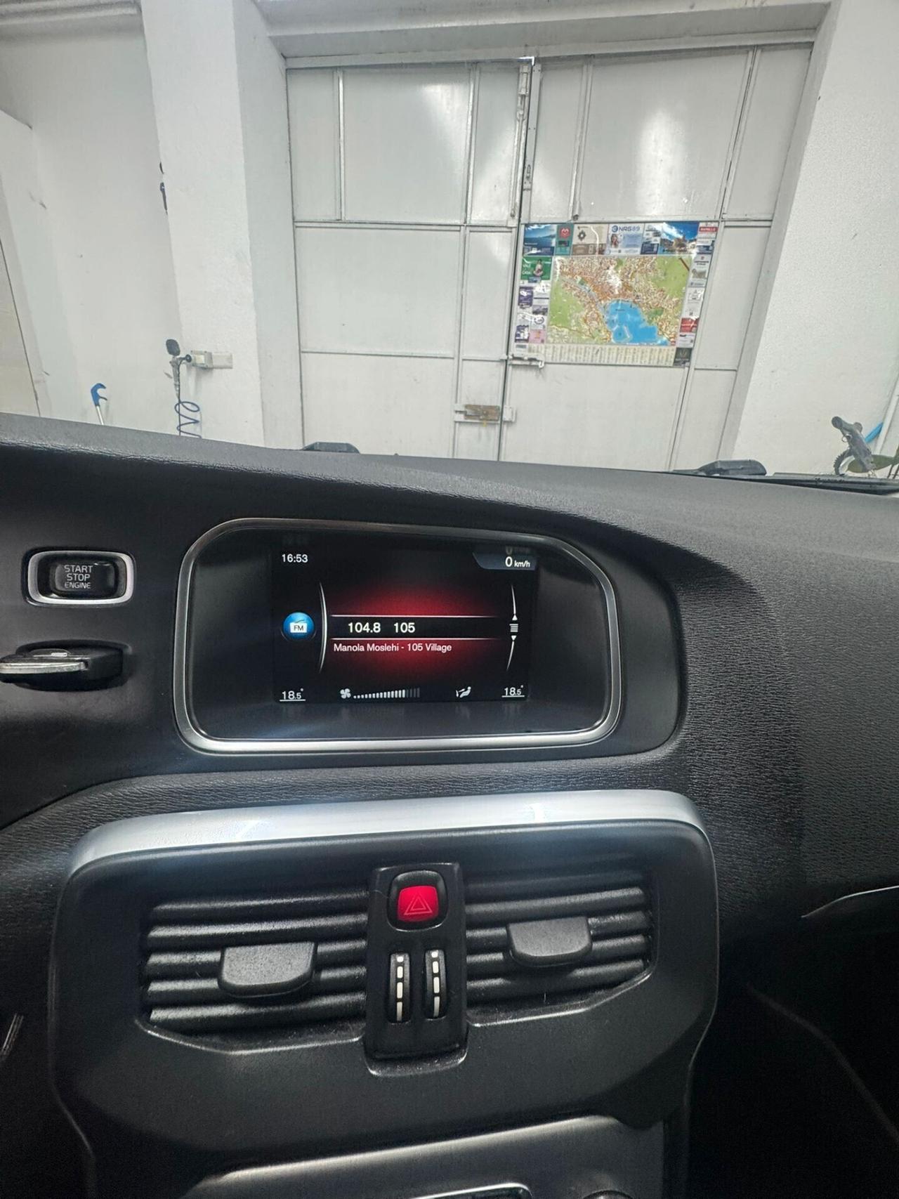 Volvo V40 D2 1.6 Summum