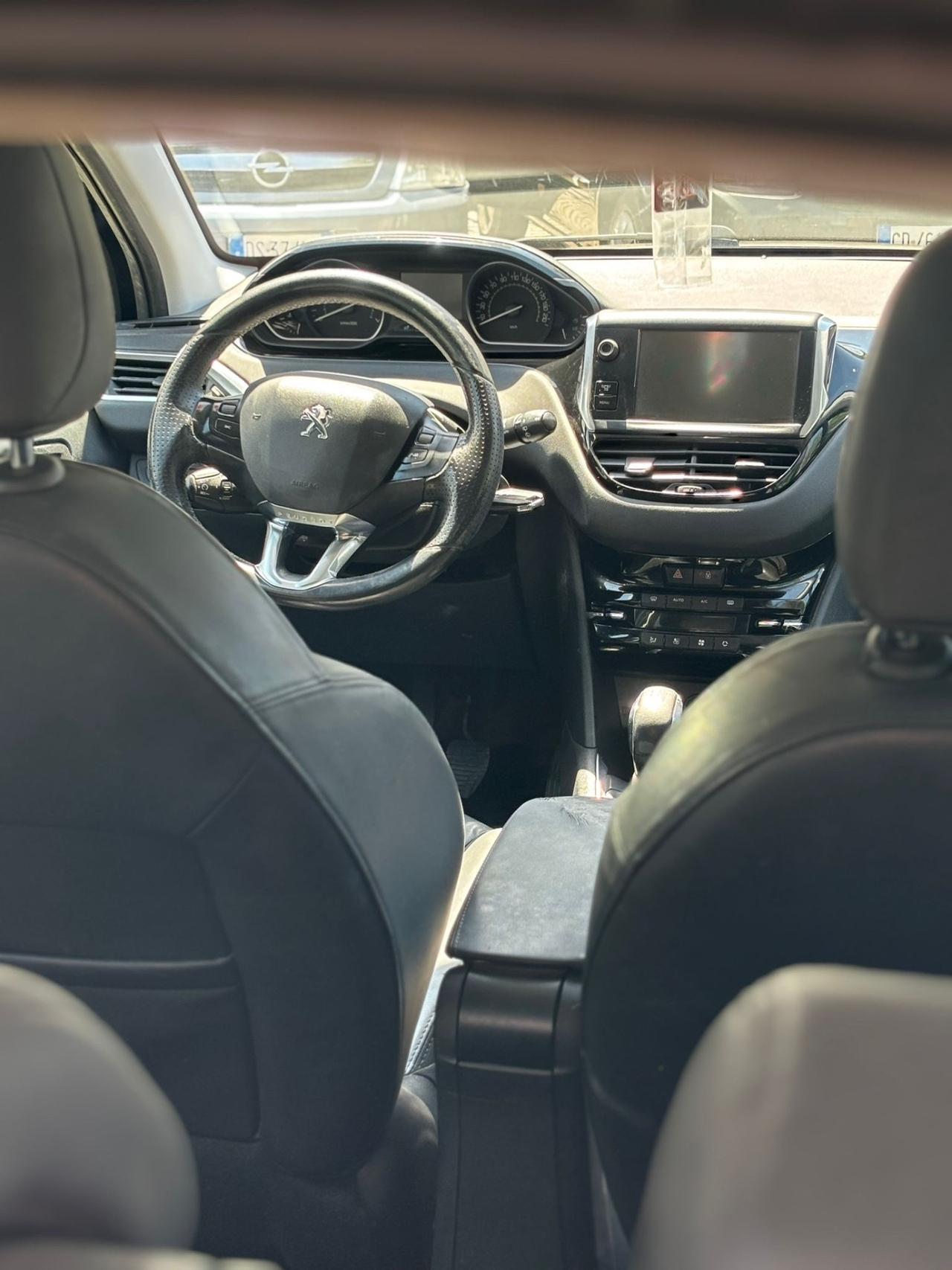 Peugeot 208 1.2 VTi 82 CV 3 porte Allure