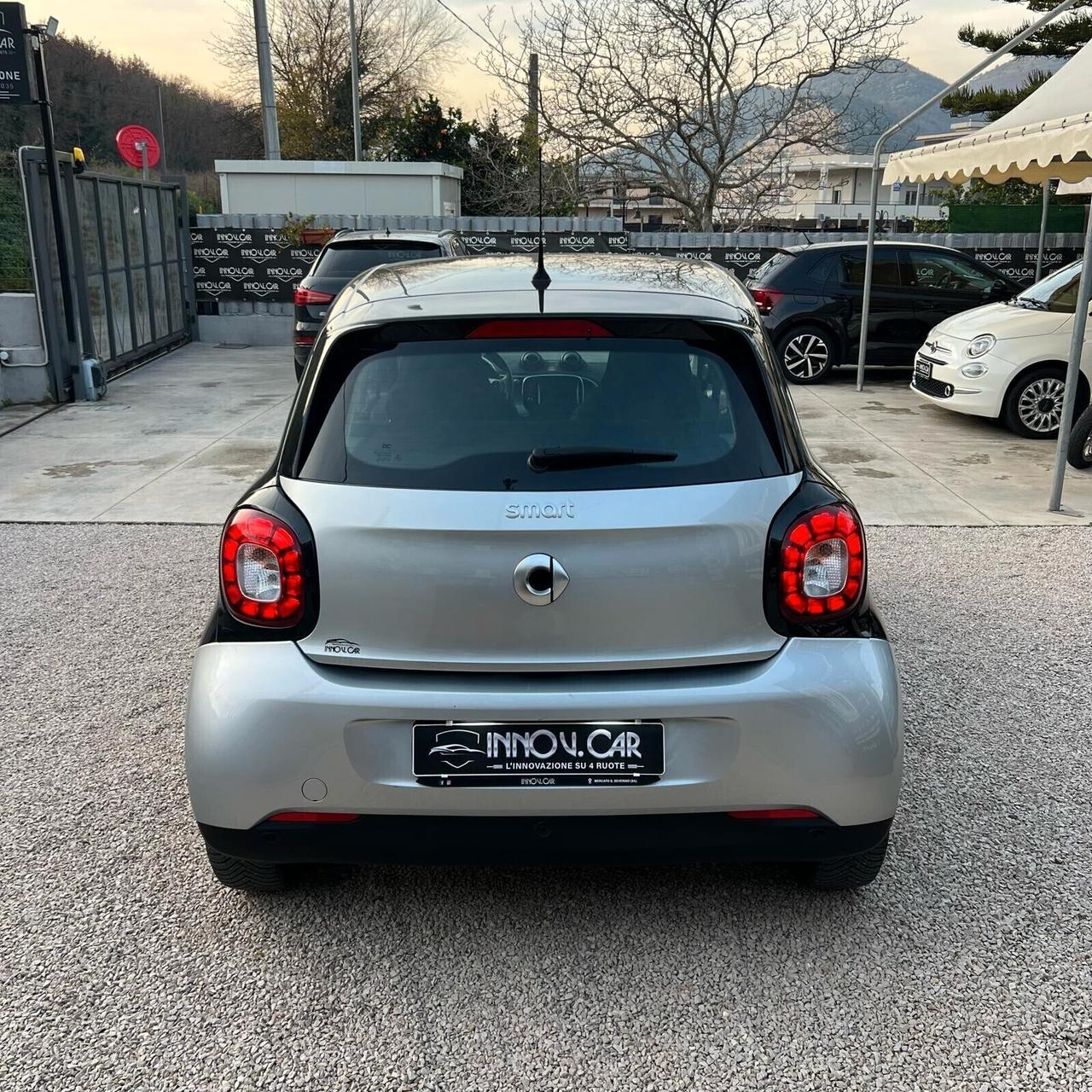 Smart ForFour 1.0 71CV TWINAMIC PASSION LED NAVI