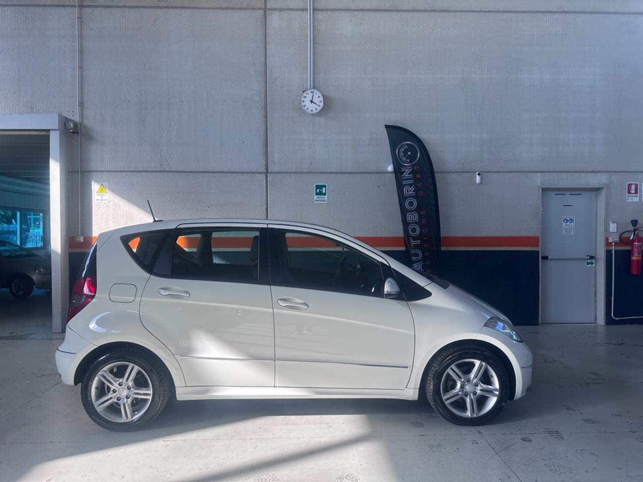 Mercedes-benz A 180 160 CDI AUTOMATIC Premium