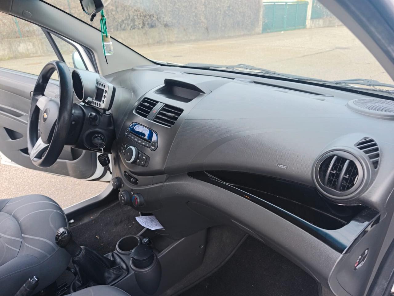 Chevrolet Spark 2012---1.0 Benzina Neopatentati