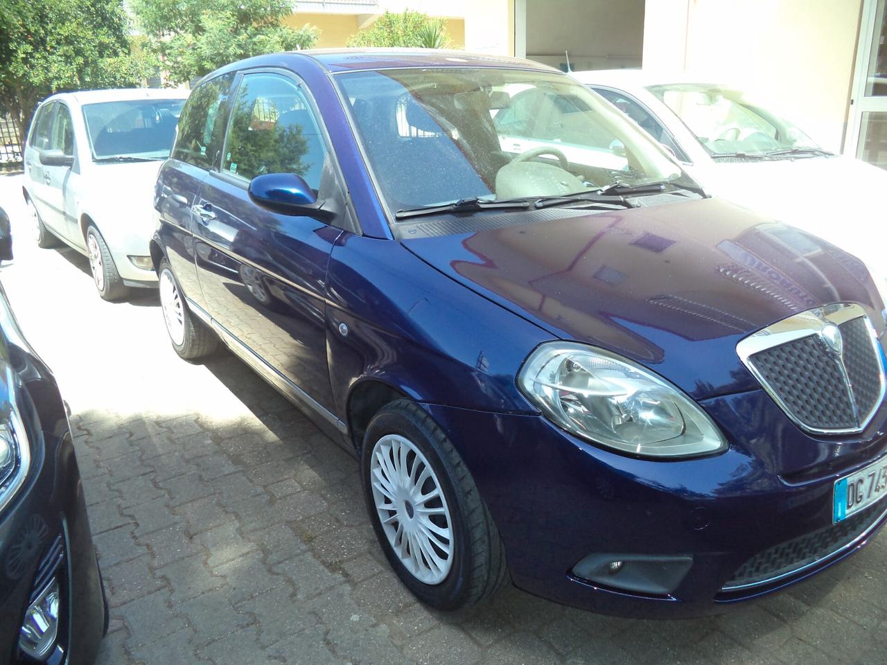 Lancia Ypsilon 1.3 MJT 90 CV Oro Giallo