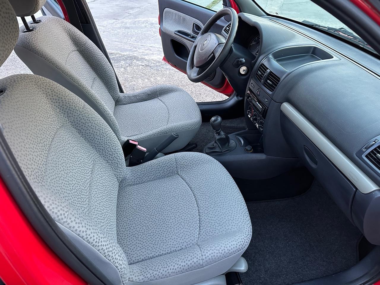 Renault Clio Storia 1.2 5 porte GPL Confort