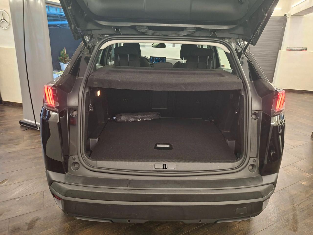 Peugeot 3008 BlueHDi 130 S&S EAT8 Active Business