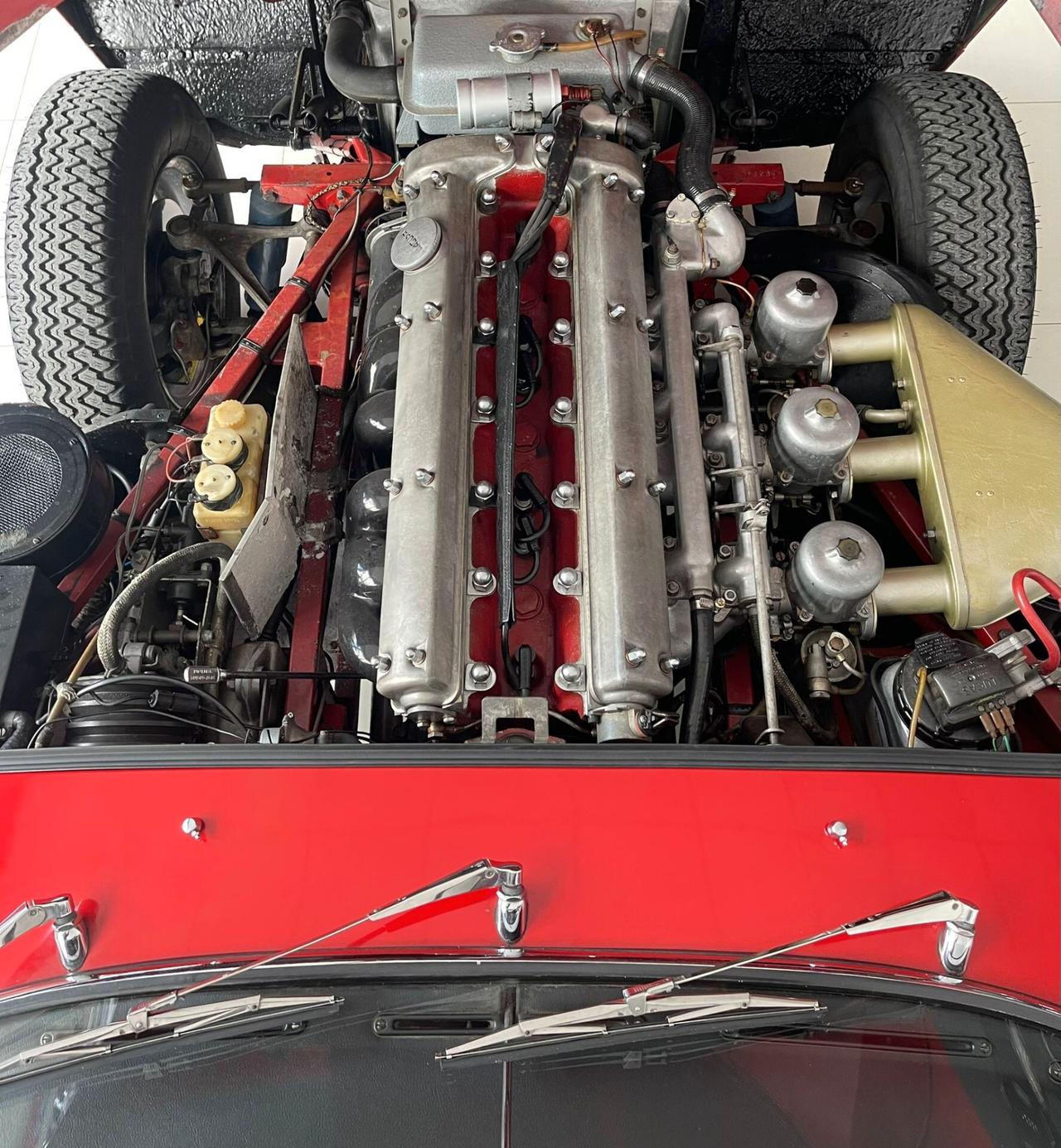 Jaguar E-Type Cabrio da 265 Cv