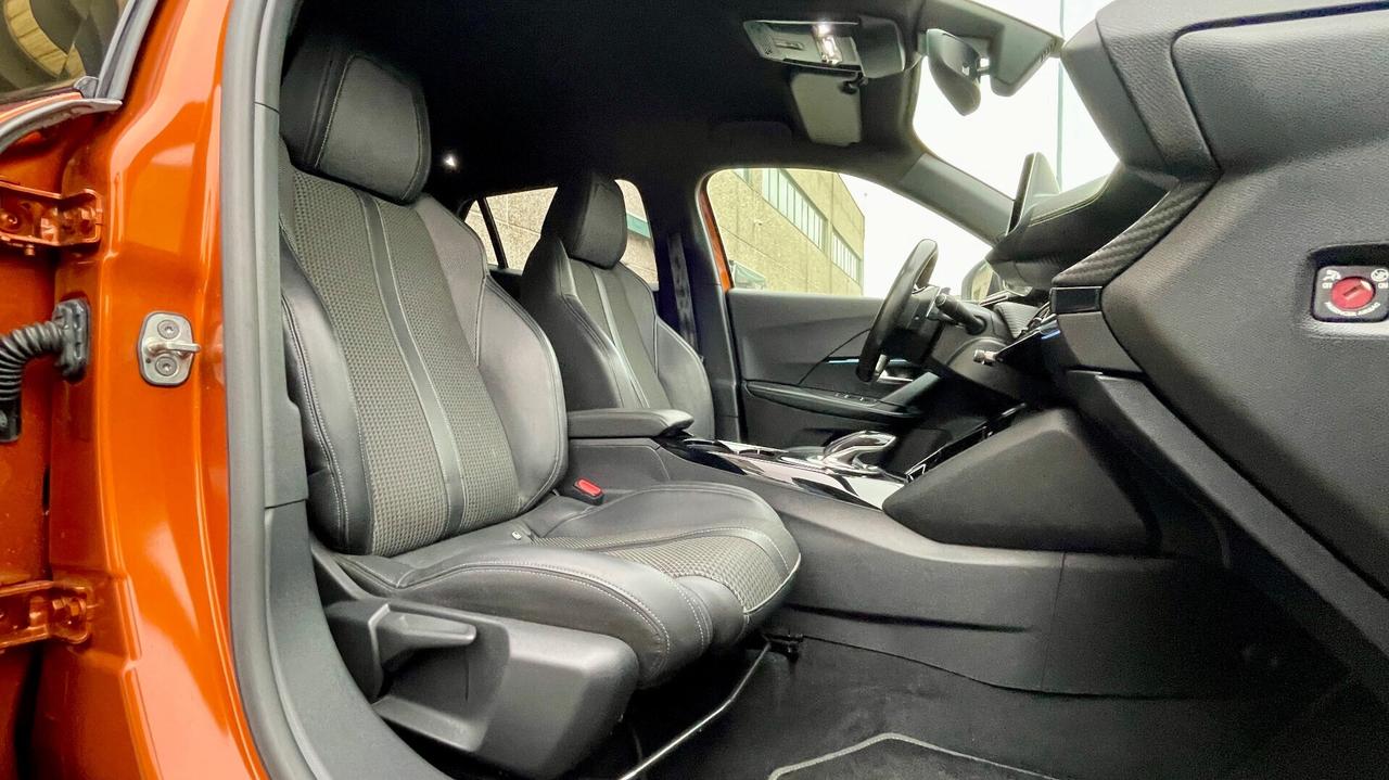 PEUGEOT 2008 1.2 GT-LINE 131CV - FULL LED, PACCHETTO LUCI, NEOPATENTATI