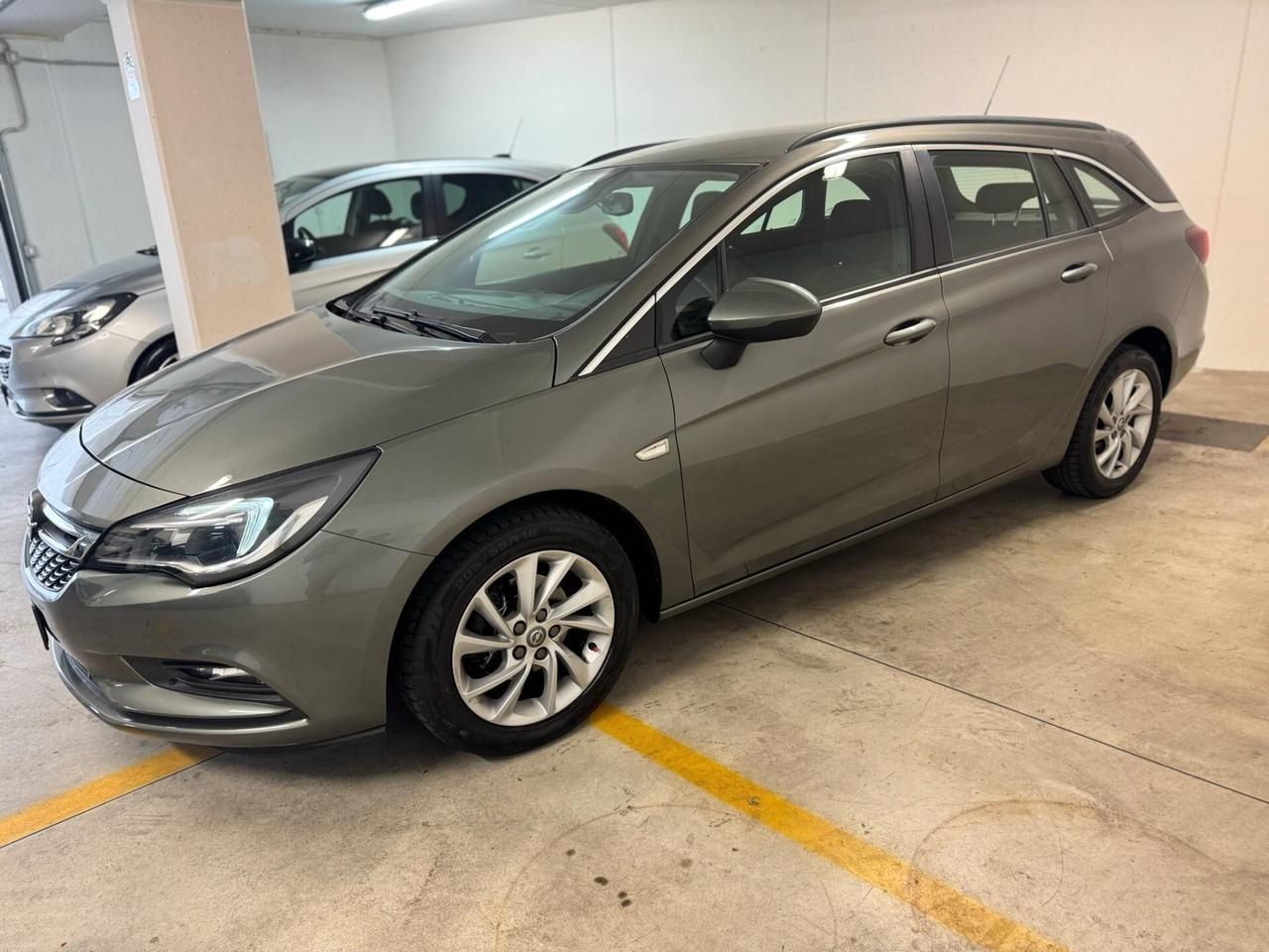 Opel Astra 1.6 CDTi 110CV Start&Stop Sports Tourer Business