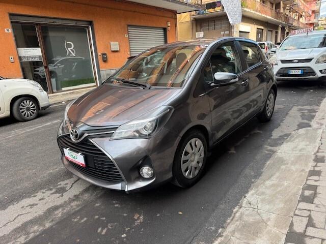 Toyota Yaris 1.0 5 porte Lounge