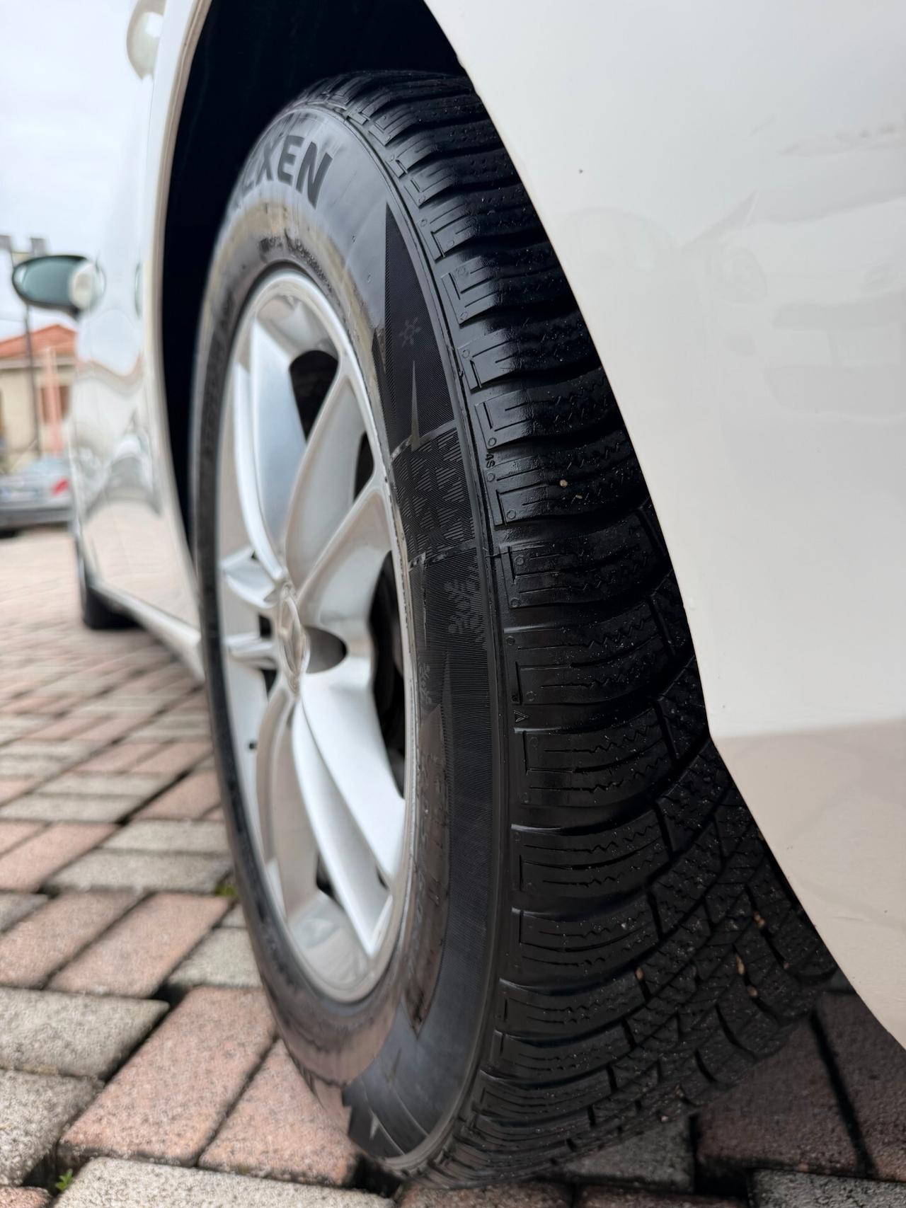 Mercedes-benz A 180 d Automatic Business Extra