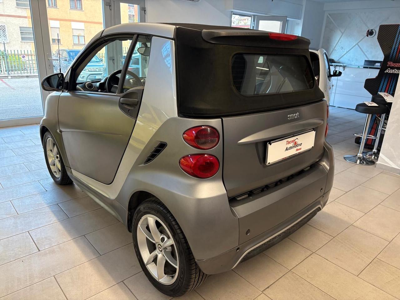 Smart ForTwo 1000 52 kW MHD cabrio pulse
