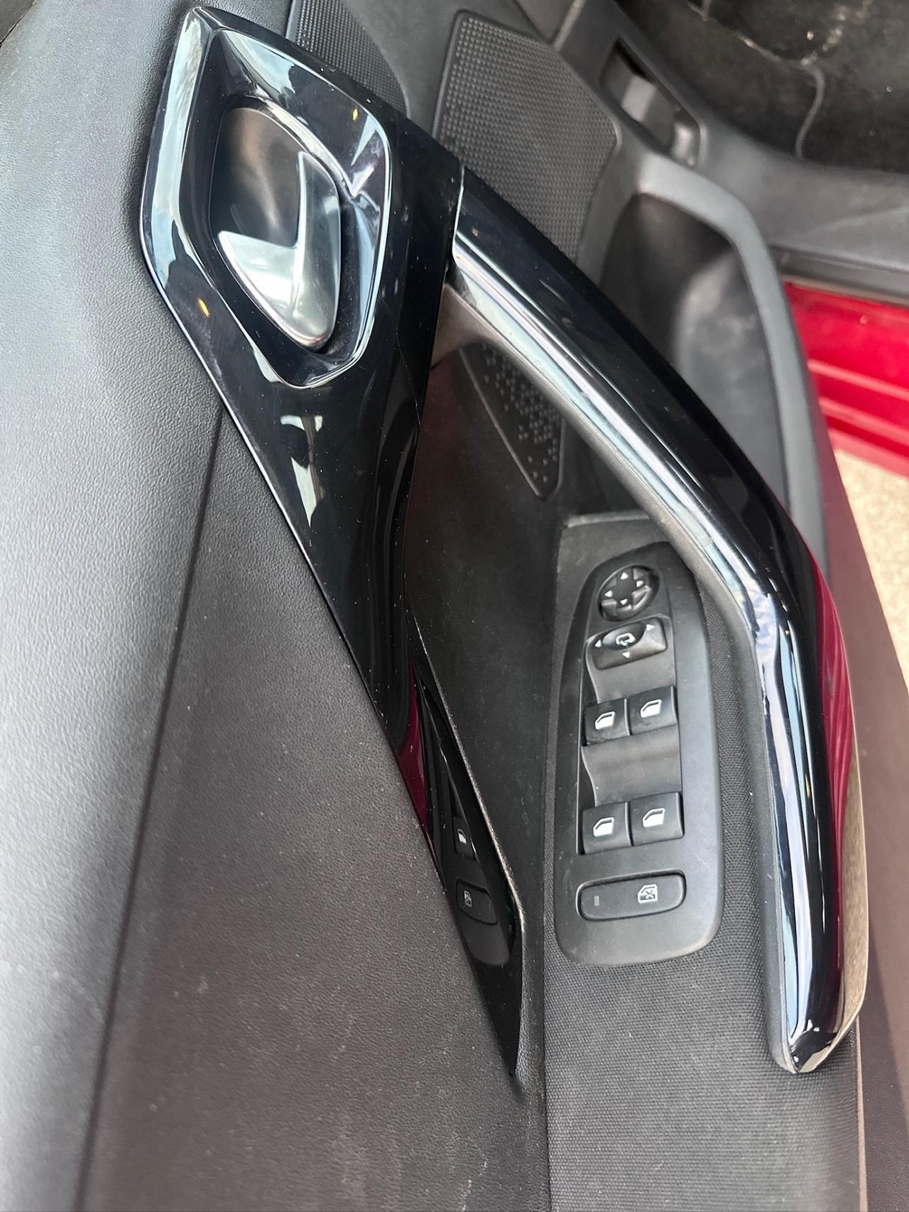 Peugeot 208 PureTech 82 5 porte Allure solo 150mila km