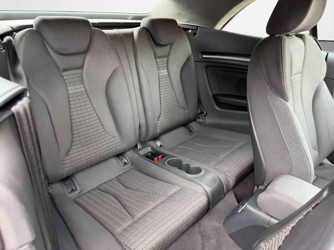 Audi A3 Cabrio 1.6 tdi Sport 116cv