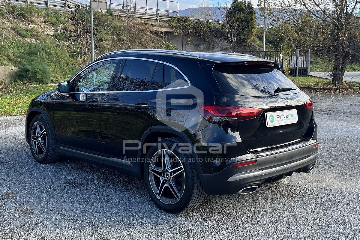 MERCEDES GLA 180 d Automatic Premium