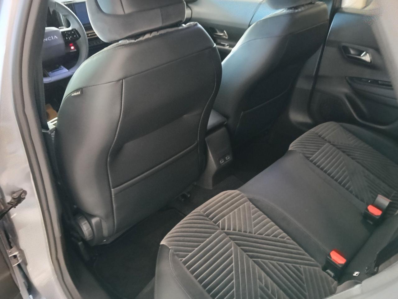 Lancia Ypsilon Hybrid e-DCT LX