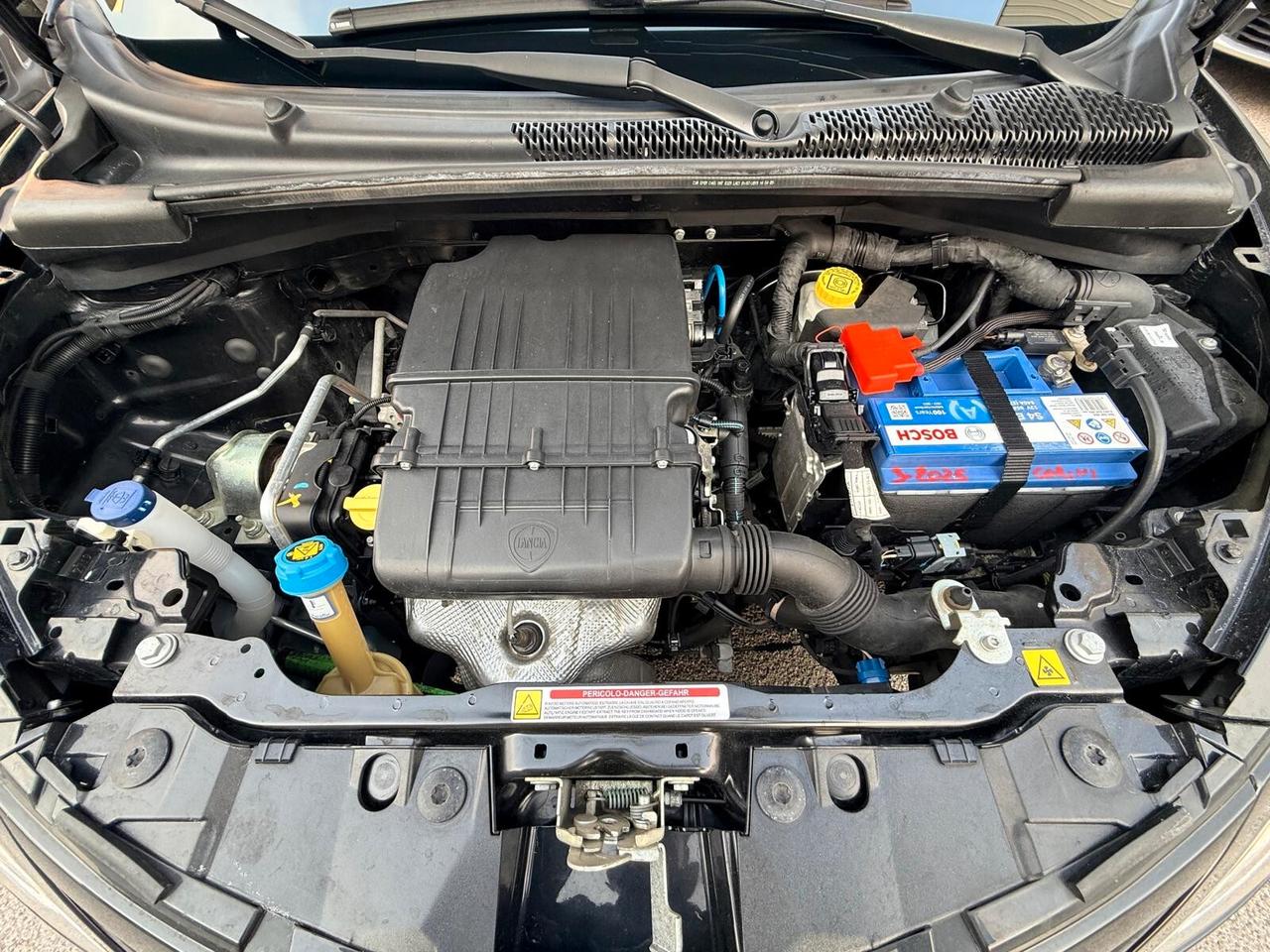 Lancia Ypsilon 1.2 69 CV 5 porte S&S Gold ***OK NEOPATENTATI***