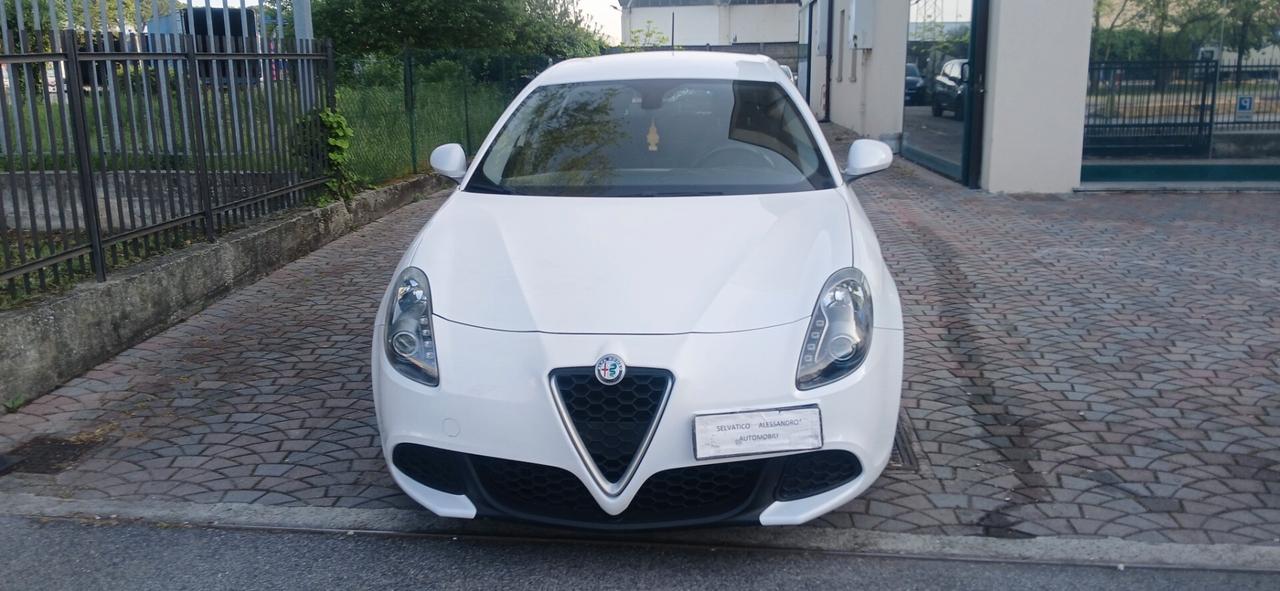 Alfa Romeo Giulietta 1.6 JTDm 120 CV neopatentati