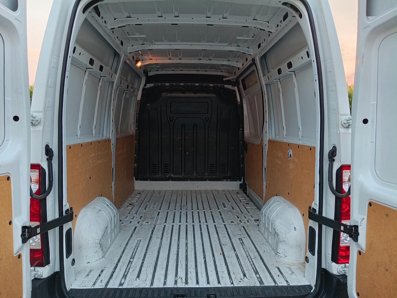 Renault Master 2.3 dCi 135 Furgone
