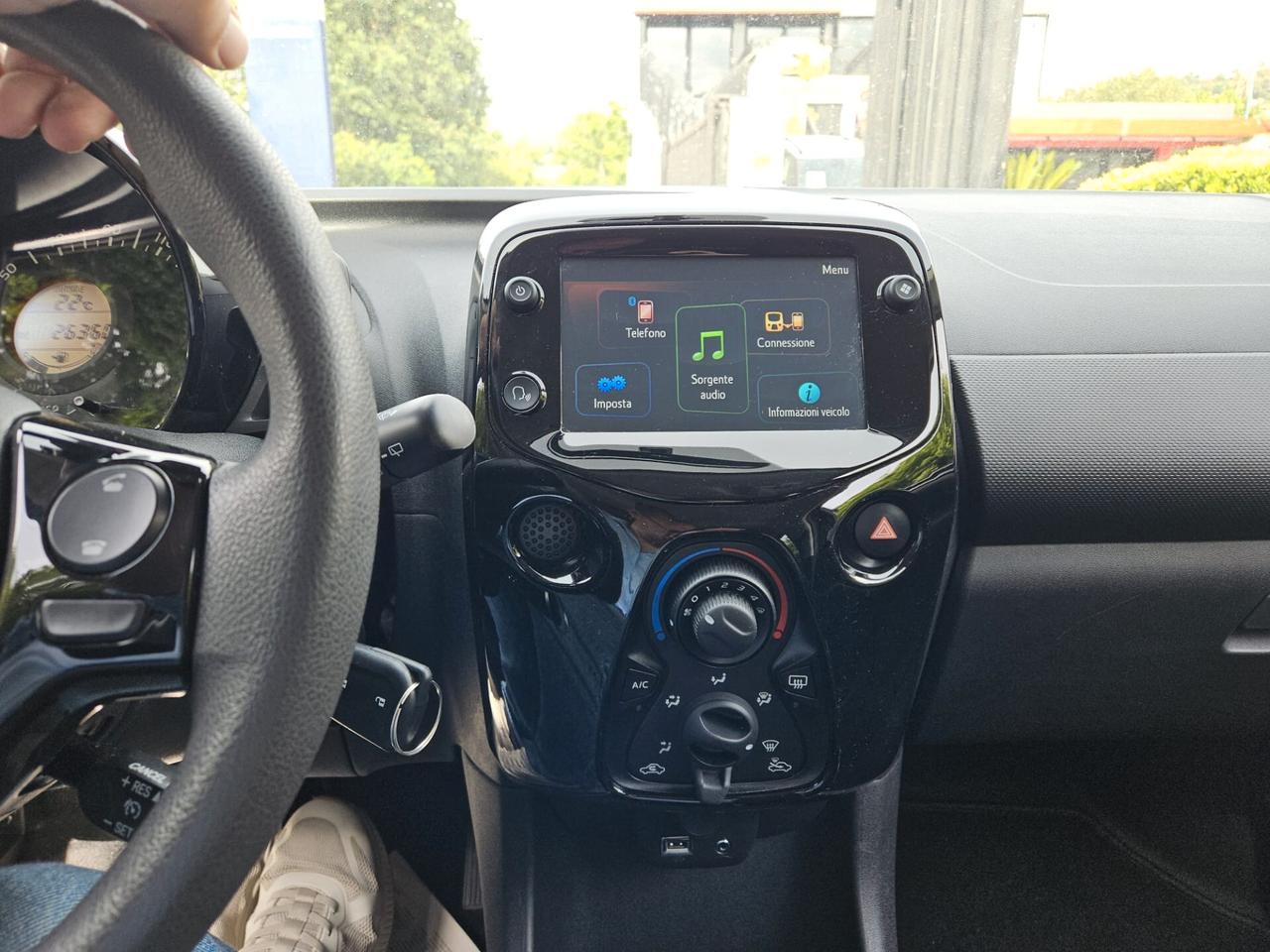 Citroen C1 VTi 72 S&S 5 porte Shine