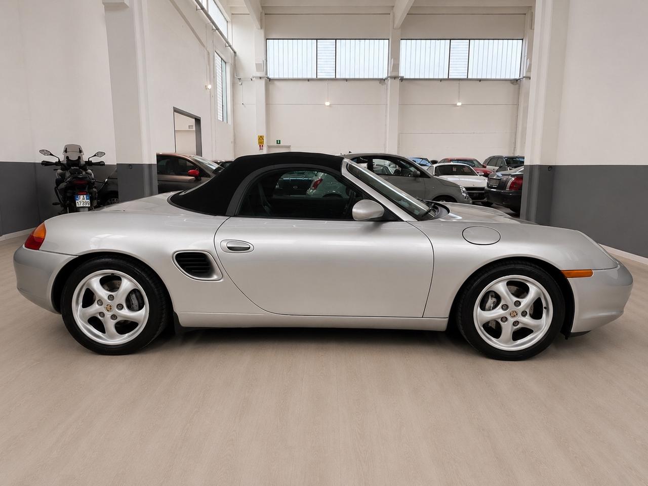 Porsche Boxster 2.5i 24V cat