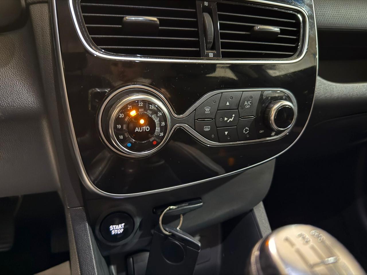 Renault Clio IV 2017 0.9 tce energy Intens 90cv