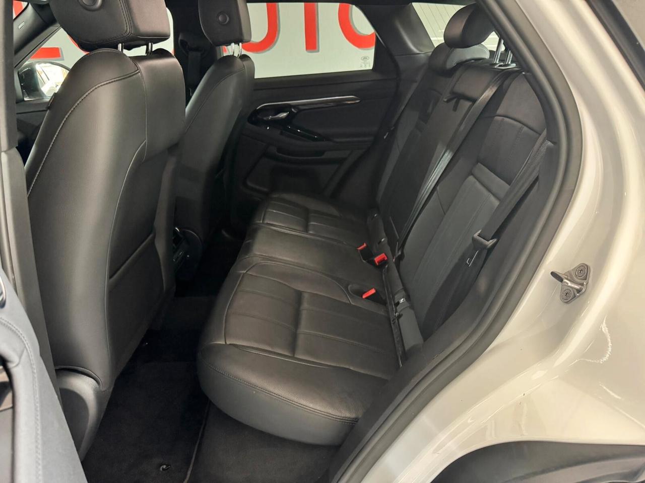 Land Rover - Range Evoque 2.0D 163 CV - R-Dynamic SE