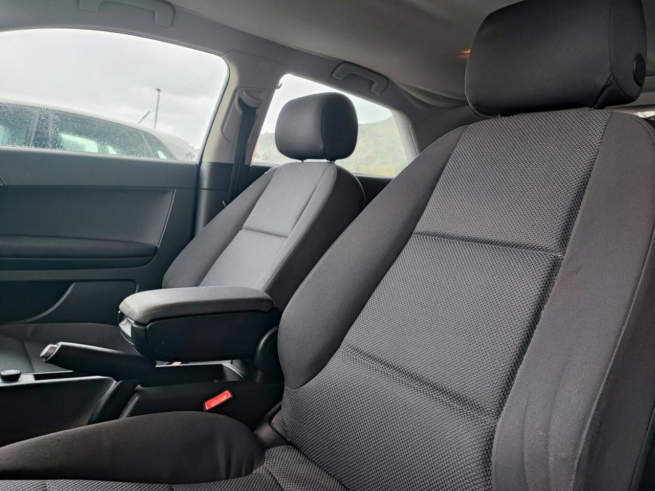 Audi A3 SPB 1.6 TDI 105 CV CR Attraction