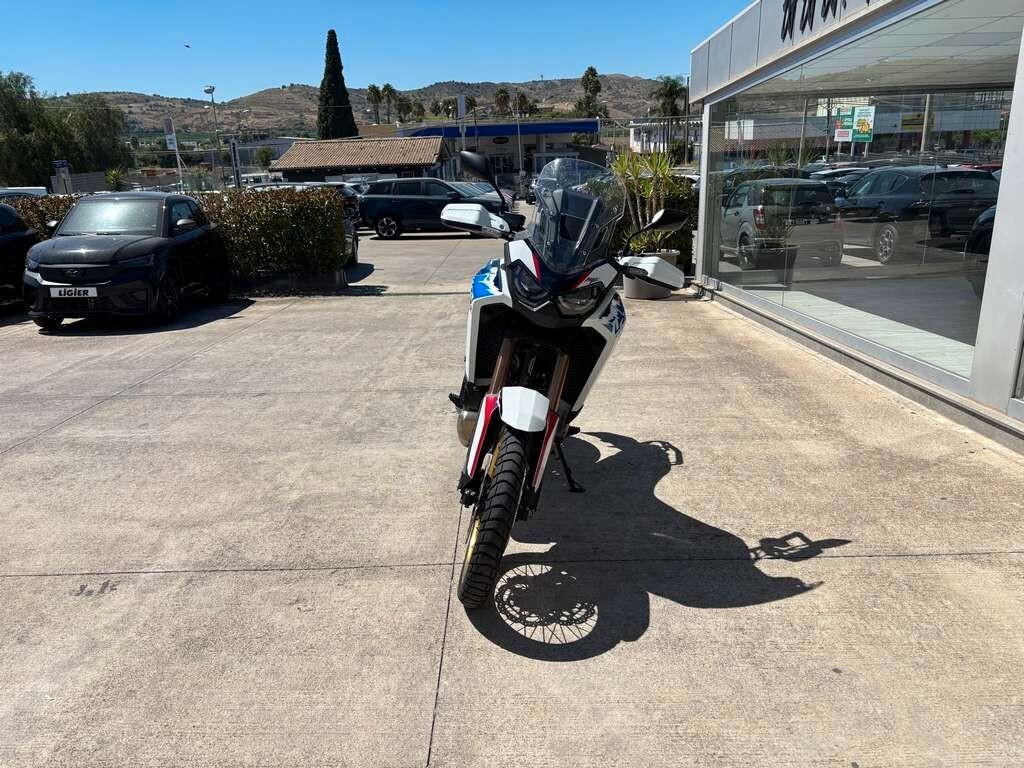 Honda CRF1100L Africa Twin 2026 / KM 7.500 Tuo a solo 164 Euro al mese