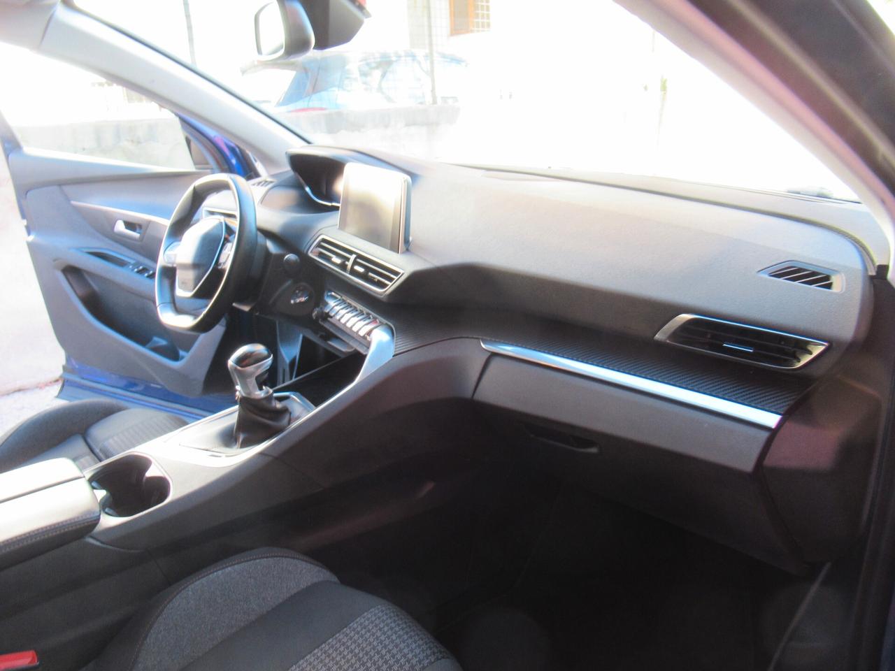 Peugeot 3008 BlueHDi 130 S&S Allure