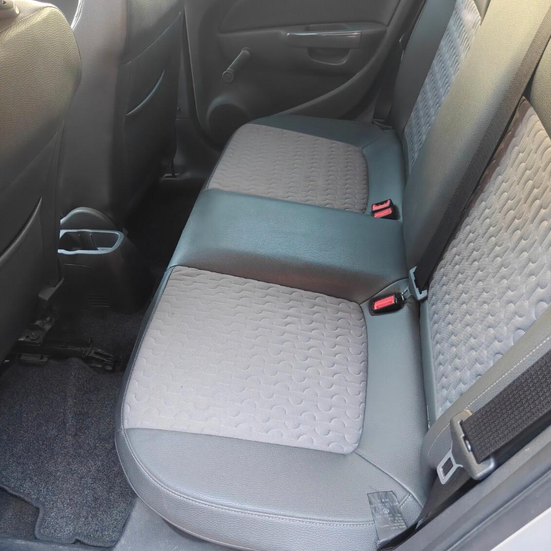 Opel Corsa 1.2 5 porte Cosmo