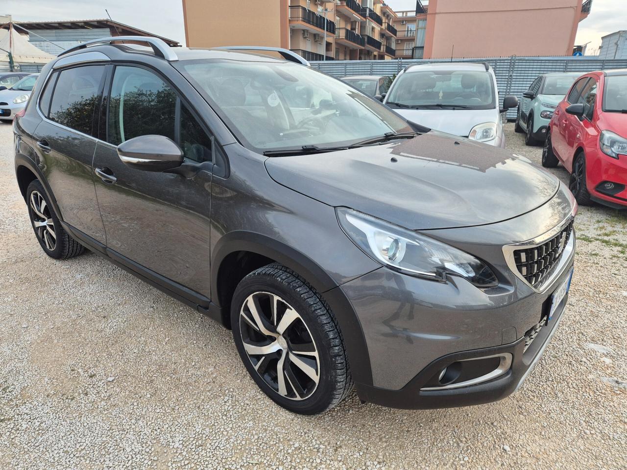 Peugeot 2008 BlueHDi 100 Allure