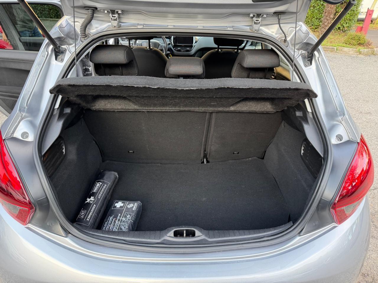 Peugeot 208 PureTech 82 5 porte Allure